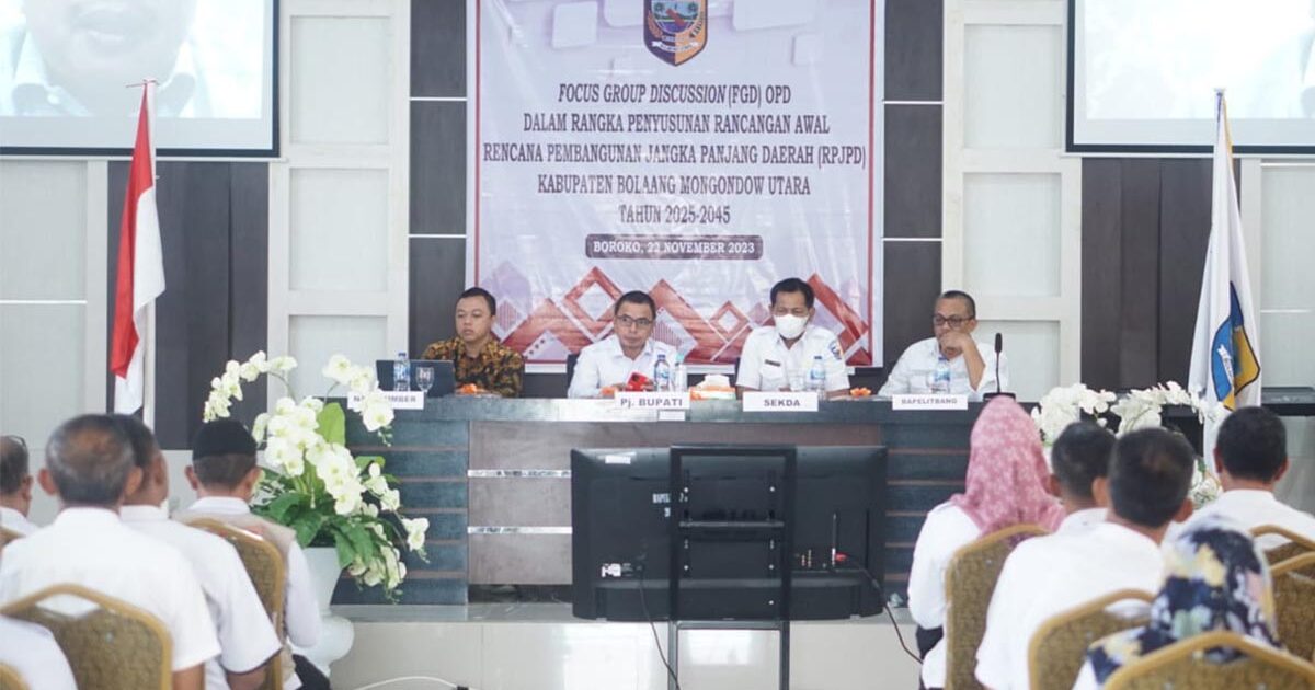 Pembukaan FGD OPD oleh Penjabat Bupati Bolmut