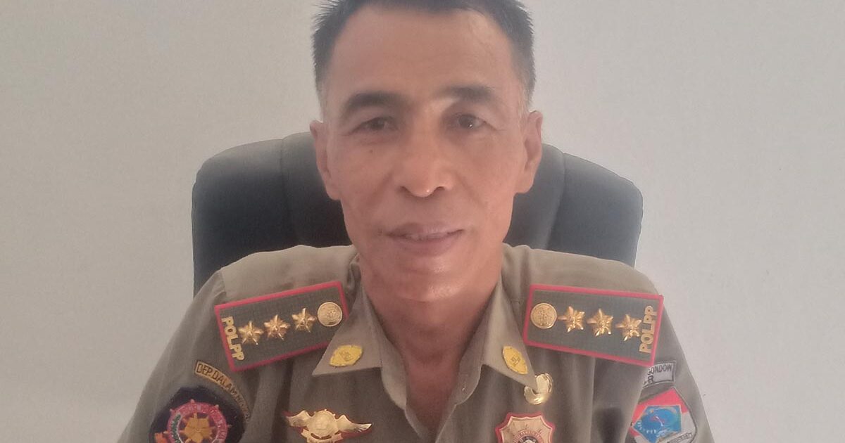 Satpol PP Boltim Tindaklanjuti Penertiban Baliho Caleg