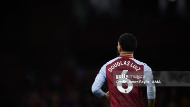 Barcelona Bersaing Merebut Douglas Luiz