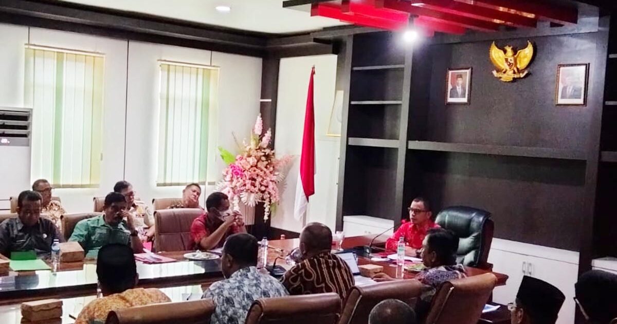 Kenaikan Harga Bahan Pokok Jelang Natura