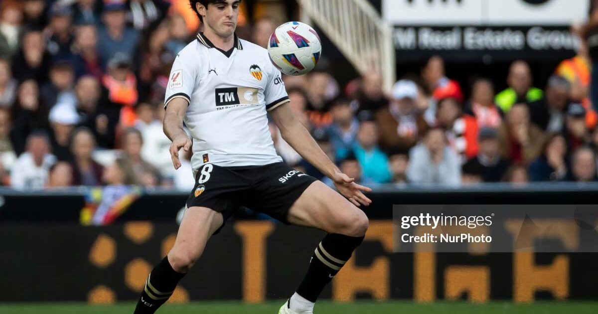 Javi Guerra Incaran Manchester United