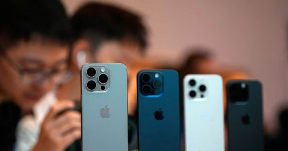 iPhone di Negeri Tirai Bambu