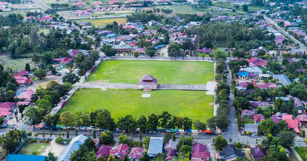 Menanti Sinyal Lapangan Kembar Boroko