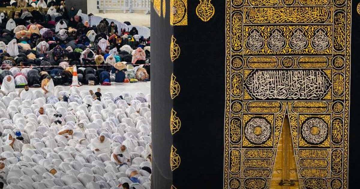 Ziarah Umrah Penduduk Uni Emirat Arab