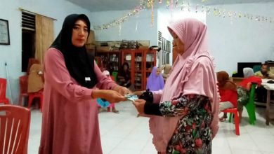 Pemdes Nuangan Salurkan BLT DD 2024