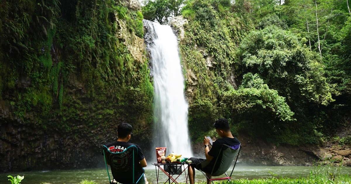 Air Terjun Kaloro Larang