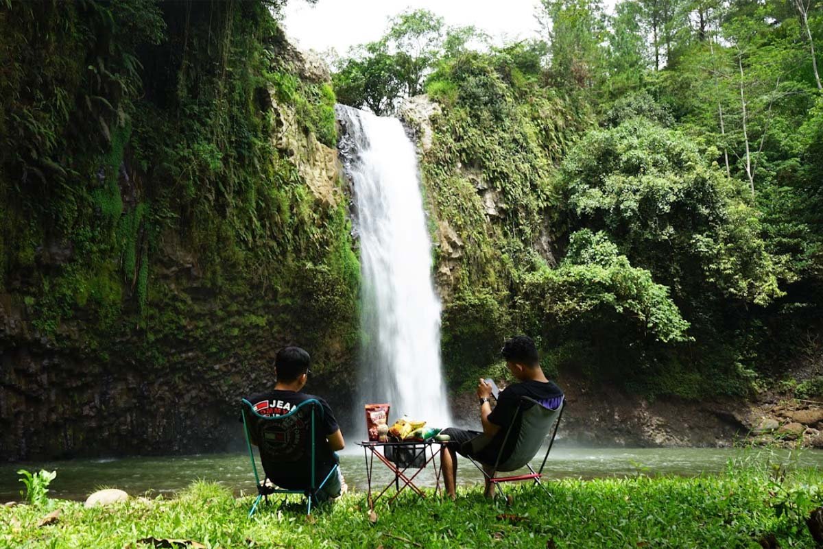 Air Terjun Kaloro Larang