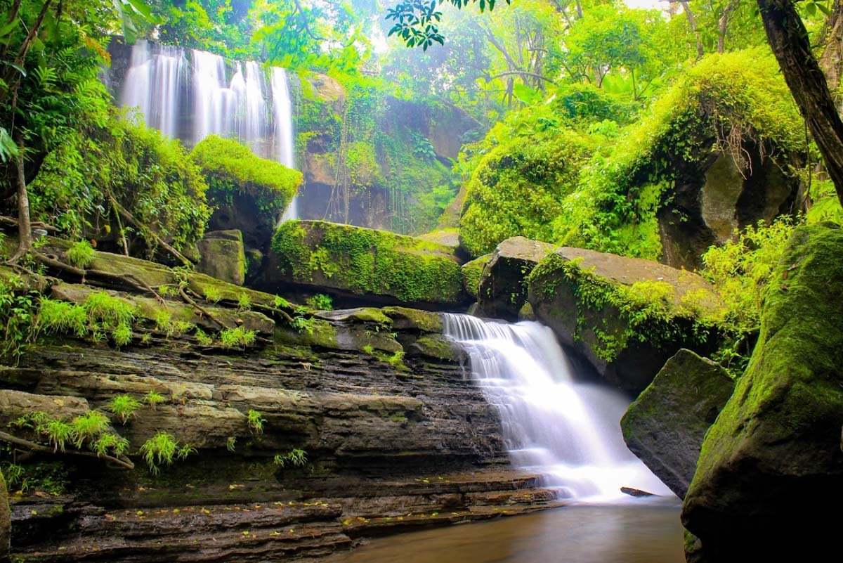 Air Terjun Sarang Burung