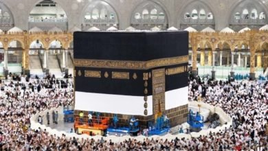 Kiswa Ka'bah Diangkat Menjelang Haji 2024