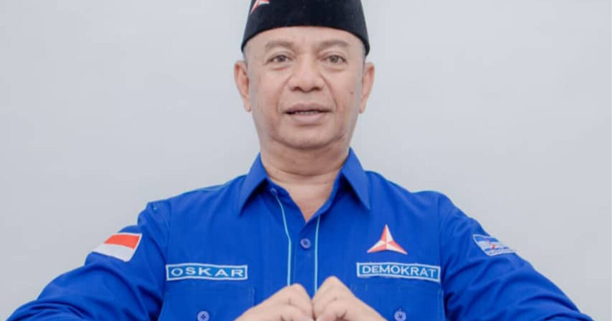 Oskar Manoppo Birokrat dan Politisi