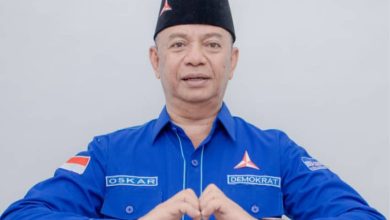 Oskar Manoppo Birokrat dan Politisi