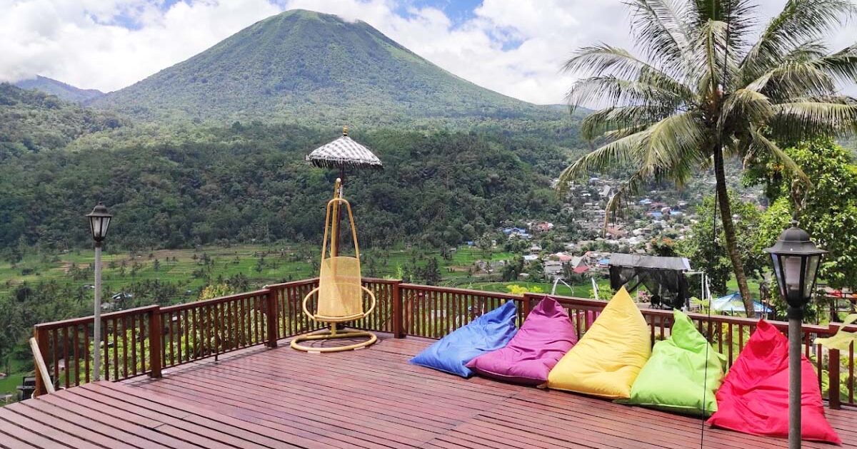 Valentine Hills Tomohon