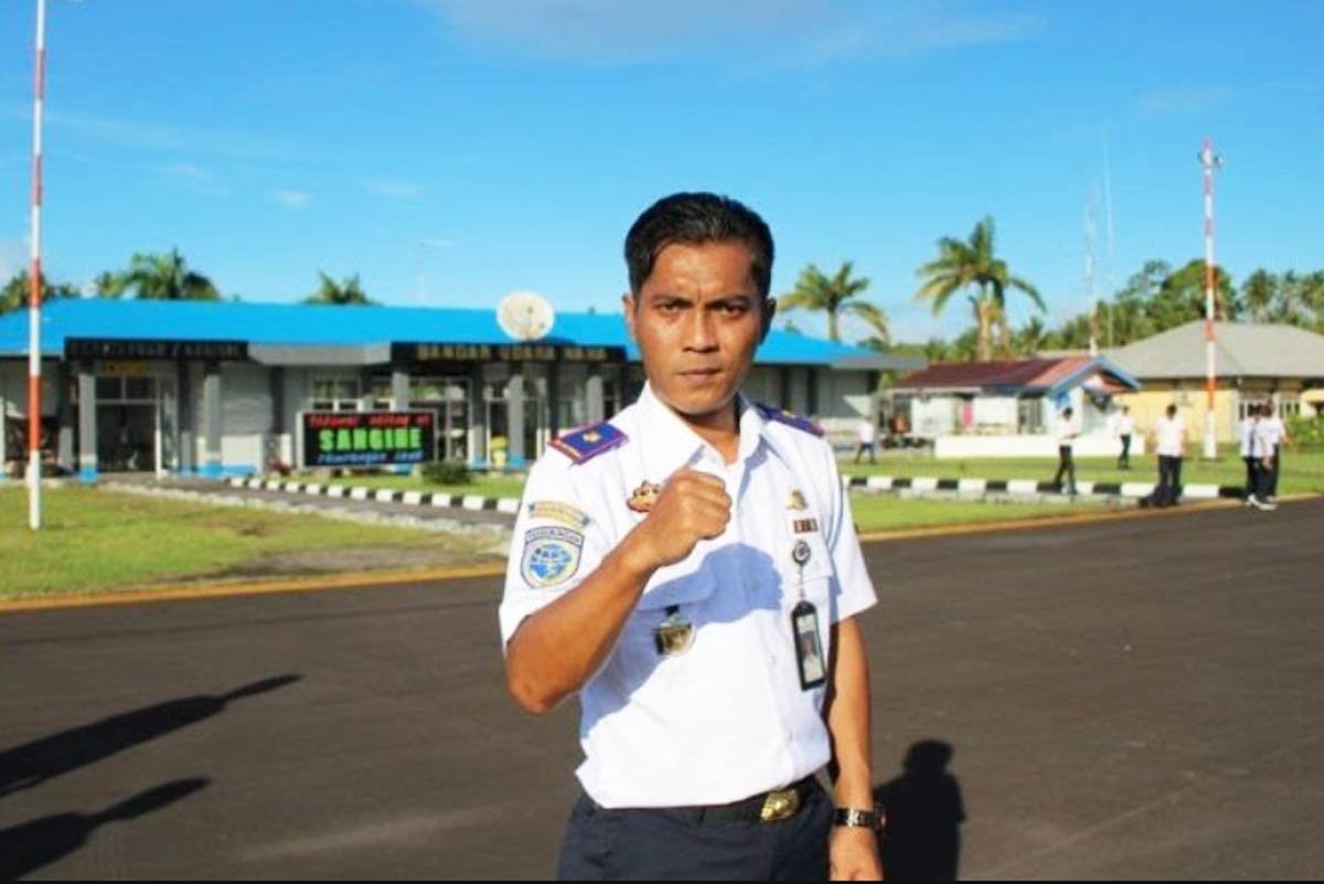 Kepala Bandara Bolmong