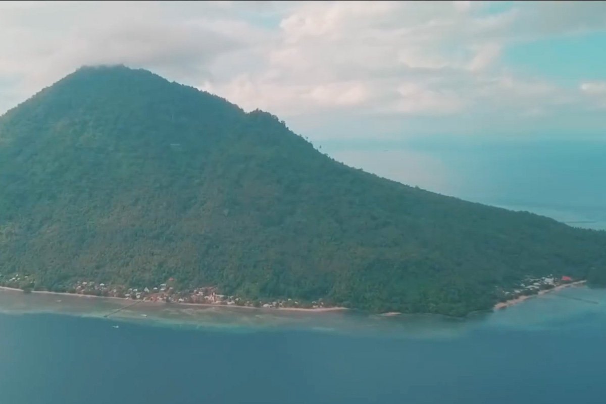 Pulau Manado Tua