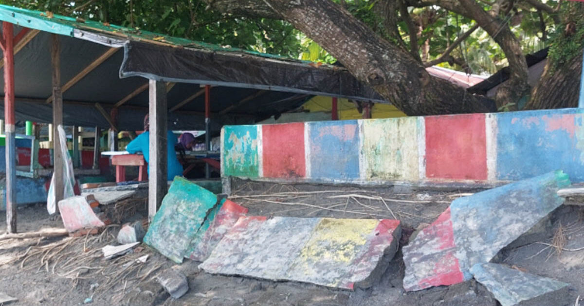 Abrasi Pantai Losari Bolmong