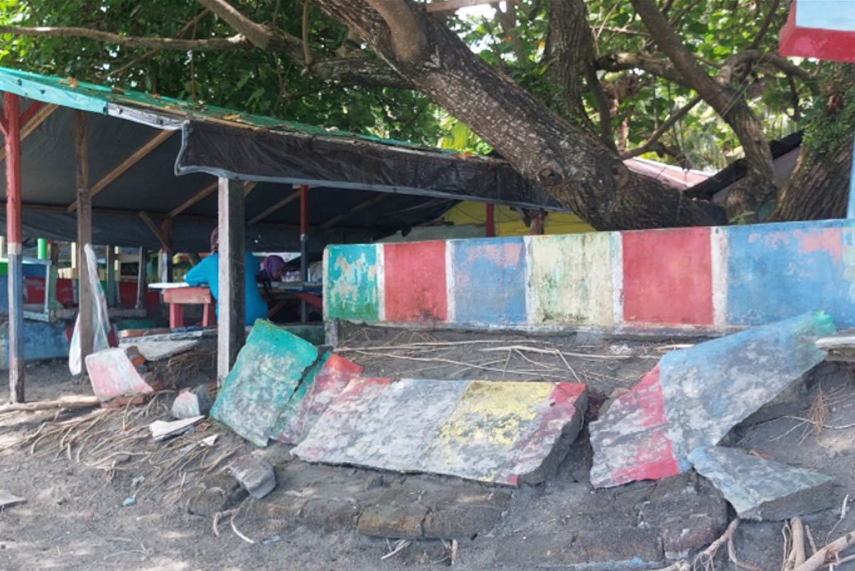 Abrasi Pantai Losari Bolmong