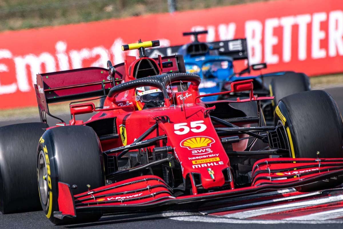 Carlos Sainz Dominasi FP1 GP Hungaria