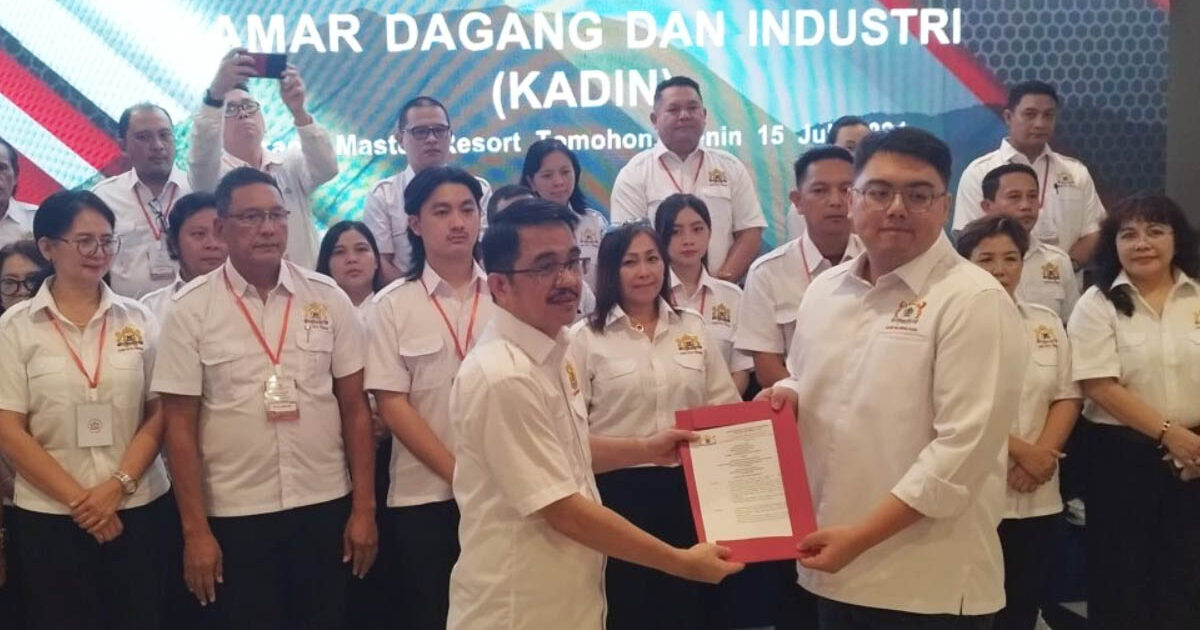 Pelantikan Kadin Kota Tomohon