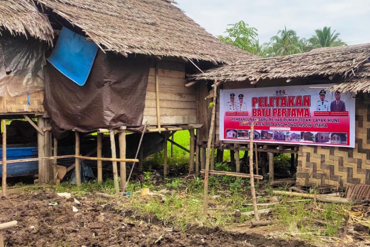 Pj Bupati SJL Perbaiki Kondisi Rumah Warga