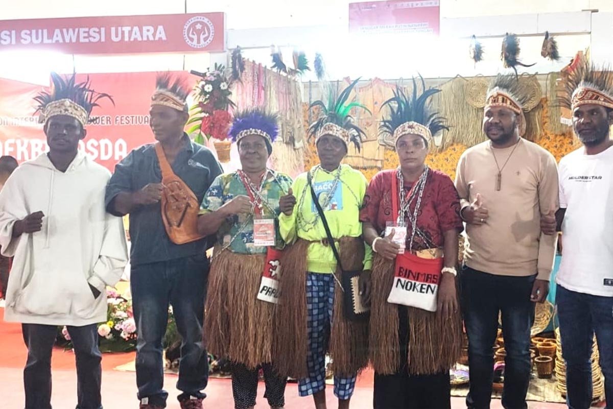 Merah Putih Nawaripi di Tomohon International Flower Festival