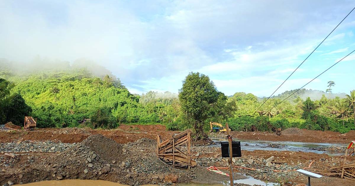 Pemkab Bolmut Menghentikan Kegiatan Pertambangan Huntuk