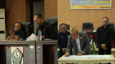 Ketua DPRD Boltim Samsudin Dama Emosi