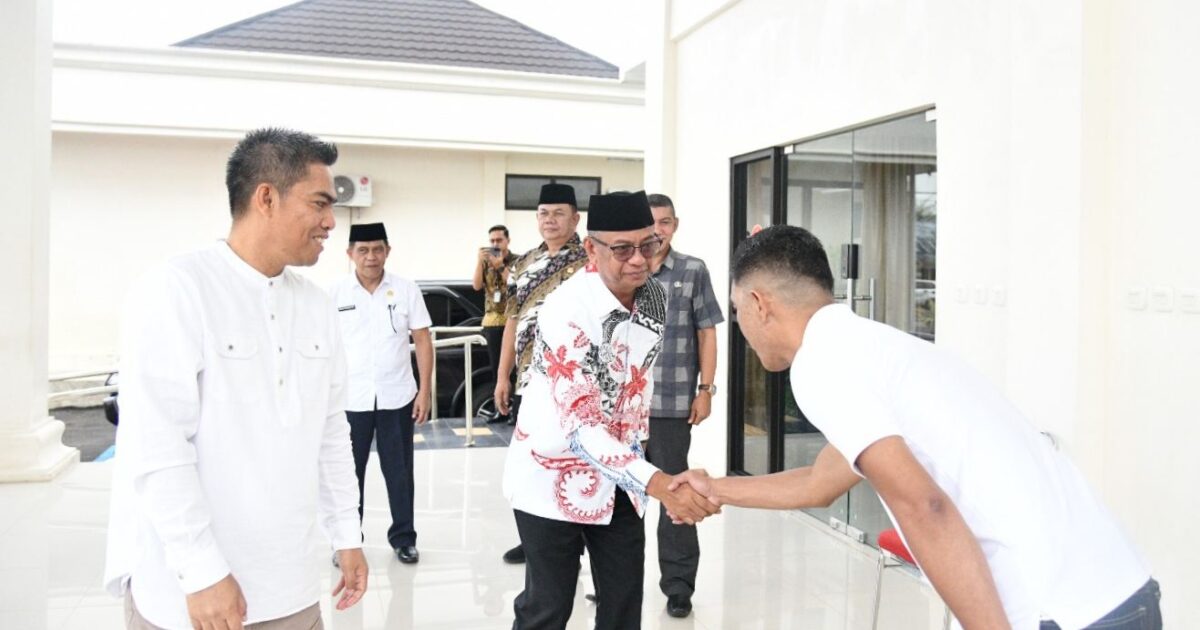 Oskar Manoppo Sambangi Kejari Kotamobagu