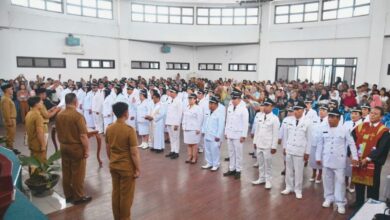 Oskar Manoppo Lantik 59 Penjabat Kepala Desa