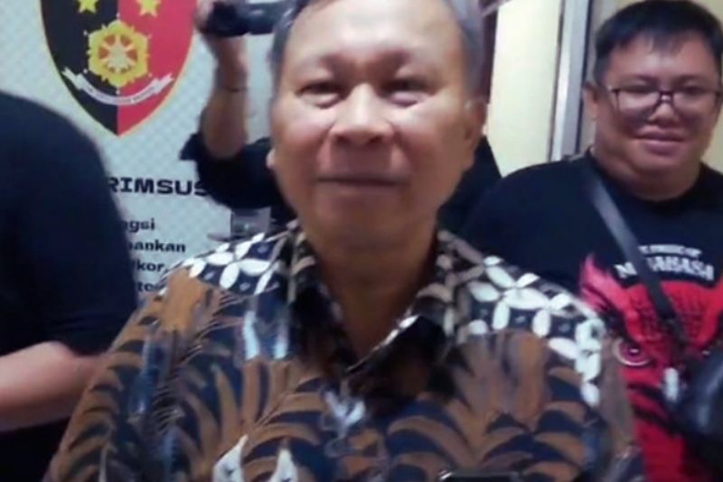 Pemeriksaan Dirut Bank SulutGo