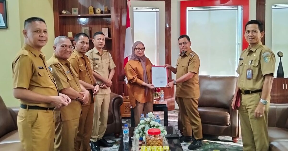 Abraham Hassu Plt Kadis Perindagkop Bolmut