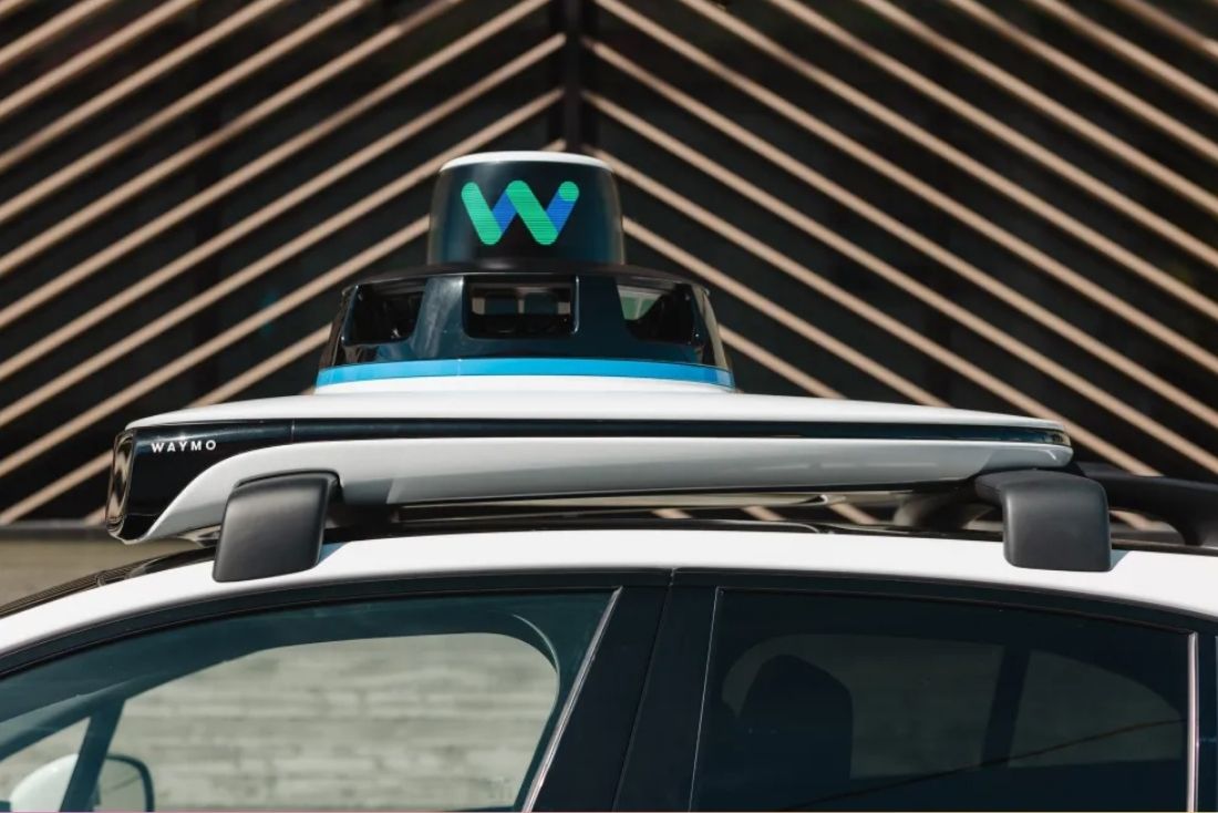 Robotaxi Waymo Uber