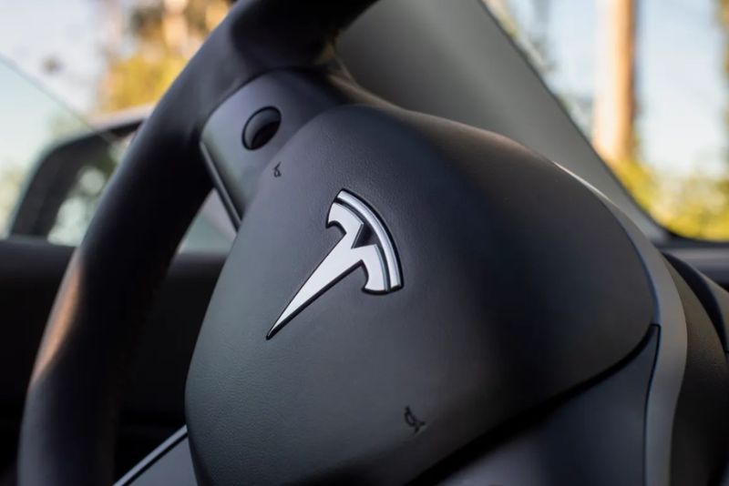 robotaxi Tesla