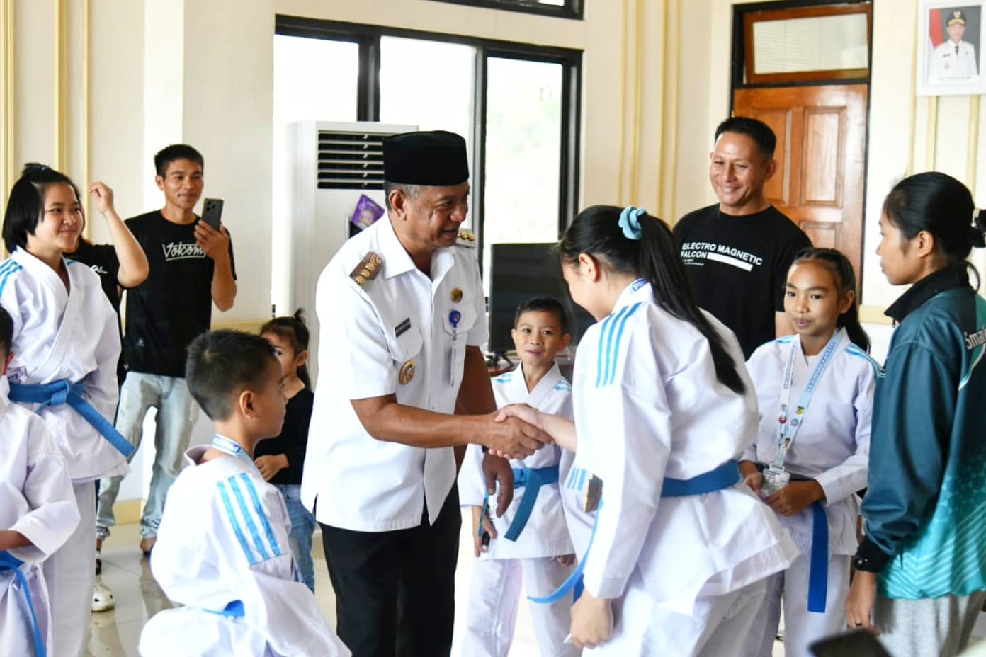 Bupati Boltim Apresiasi Atlet Karate