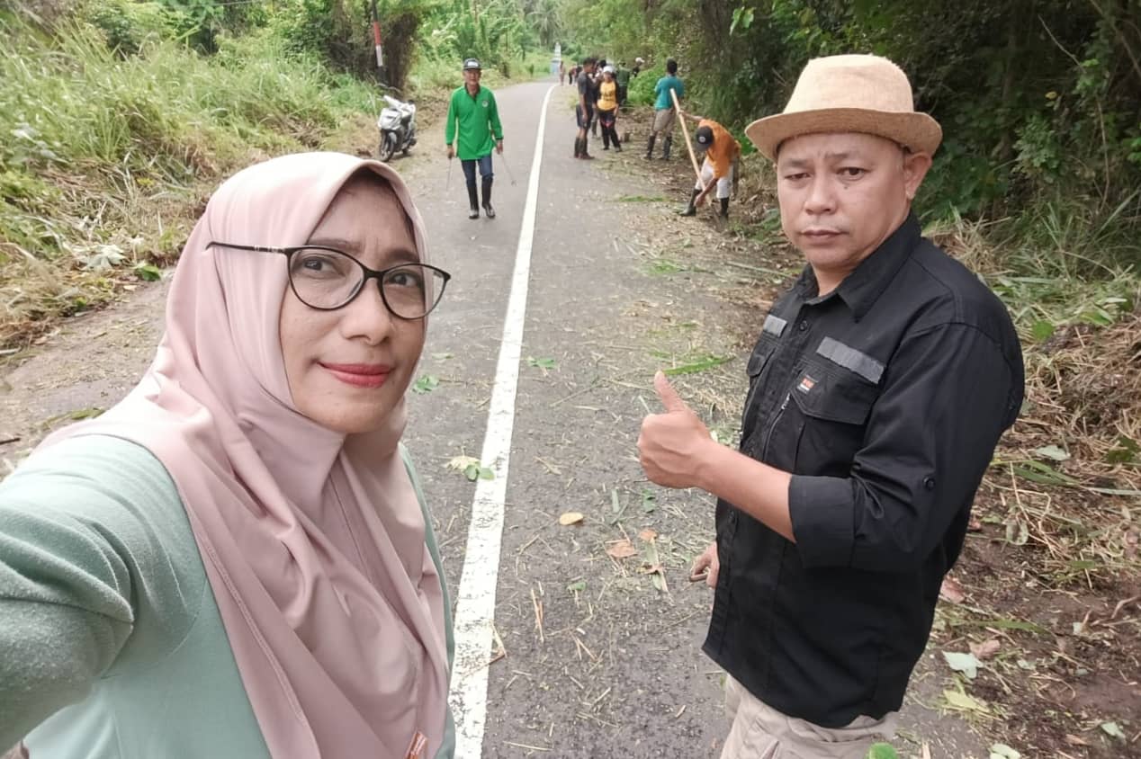 Camat Nuangan Pimpin Kerja Bakti