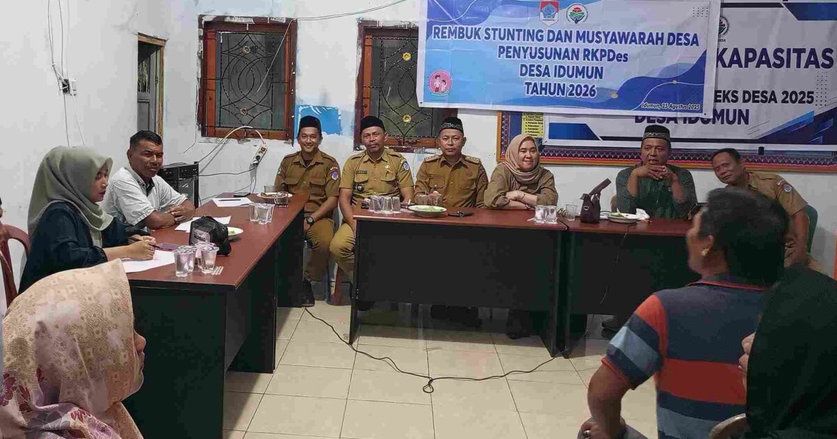 TA Bupati Boltim Hamka Pontoh saat rembuk stunting Desa Idumun