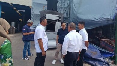 Bupati Boltim Oskar Manoppo meninjau pabrik mesin incinerator di Jakarta