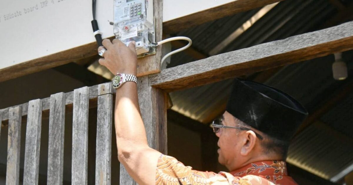 PLN Hadirkan Listrik Gratis untuk Warga Boltim