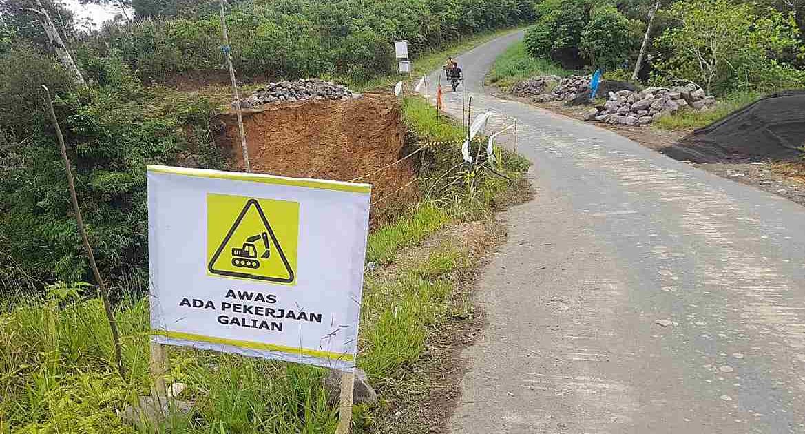 Perbaikan Jalan Atoga Boltim