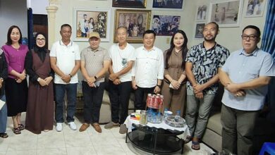 Bupati Oskar Manoppo dan Wabup Argo Sumaiku bersama warga Dodap Bersatu saat pengucapan syukur