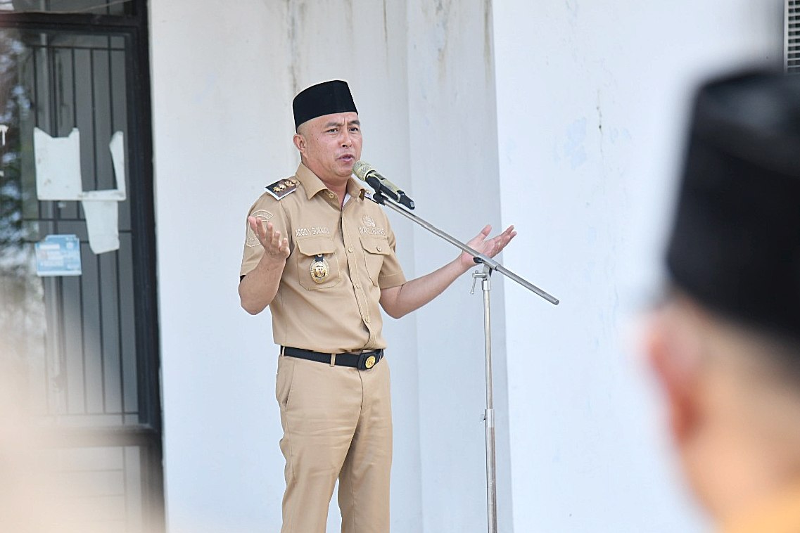 Wabup Boltim Ingatkan ASN Soal Renstra dan Larangan Pungli saat pimpin apel kerja Senin pagi