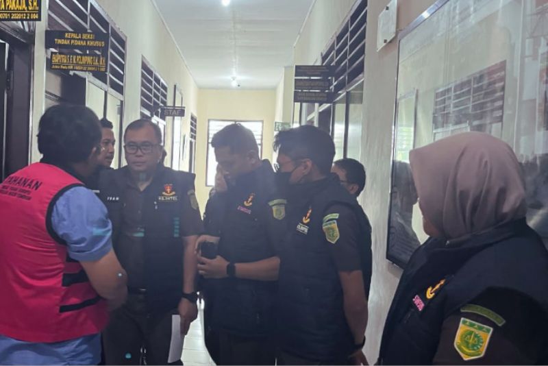 Kejari Tomohon tahan tersangka korupsi dana hibah