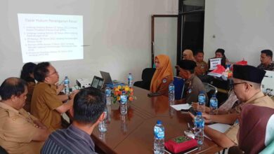 Kepala UPTD PPA Sulut Marsel Silom saat melakukan supervisi di UPTD PPA Boltim