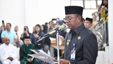 Bupati Oskar Manoppo memberikan arahan usai pelantikan pejabat Boltim.