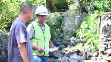 Bupati Bolaang Mongondow Timur (Boltim) Oskar Manoppo Tinjau pembangunan tanggul sungai di wilayah Dodap, Kecamatan Tutuyan.