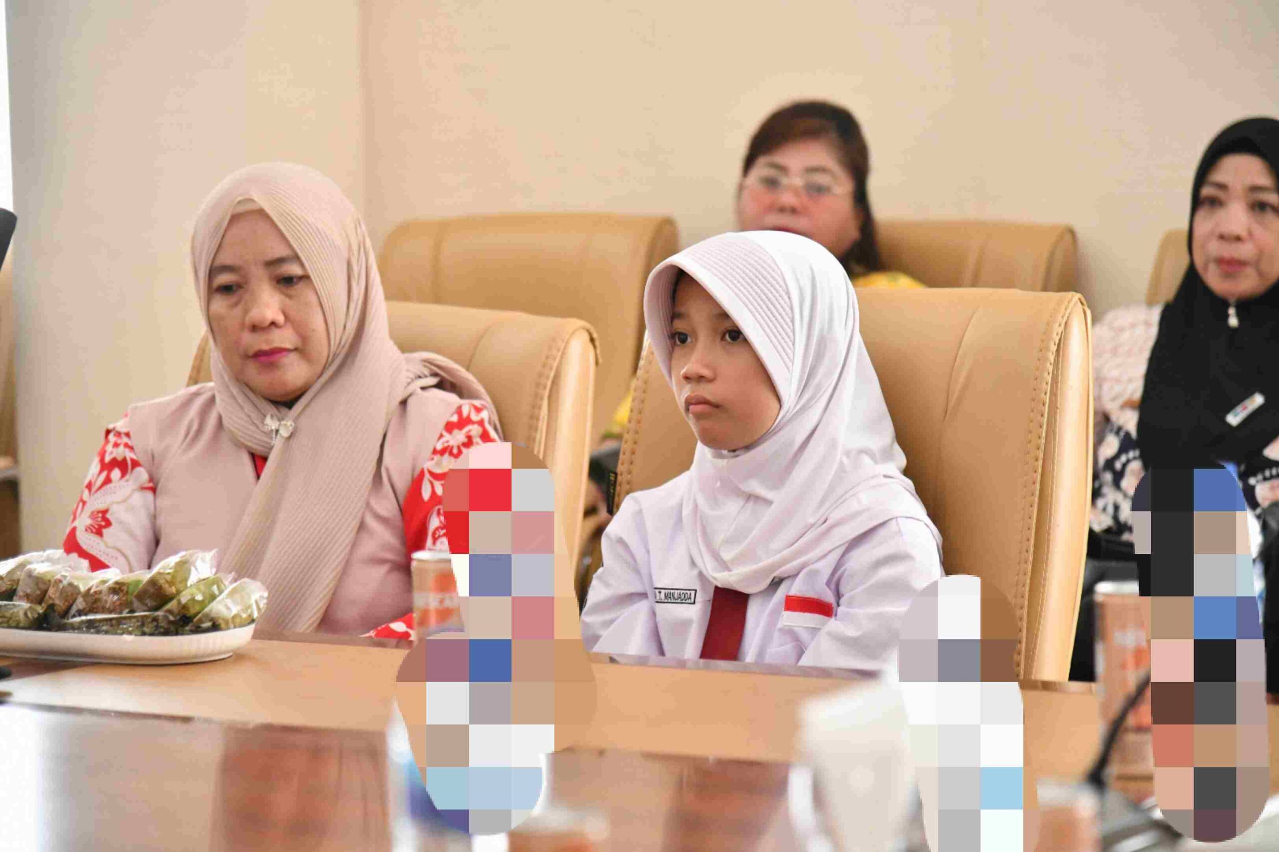Bupati Boltim Oskar Manoppo melepas Dewi Athena ke kompetisi matematika dunia IMSCC 2025 di Korea Selatan