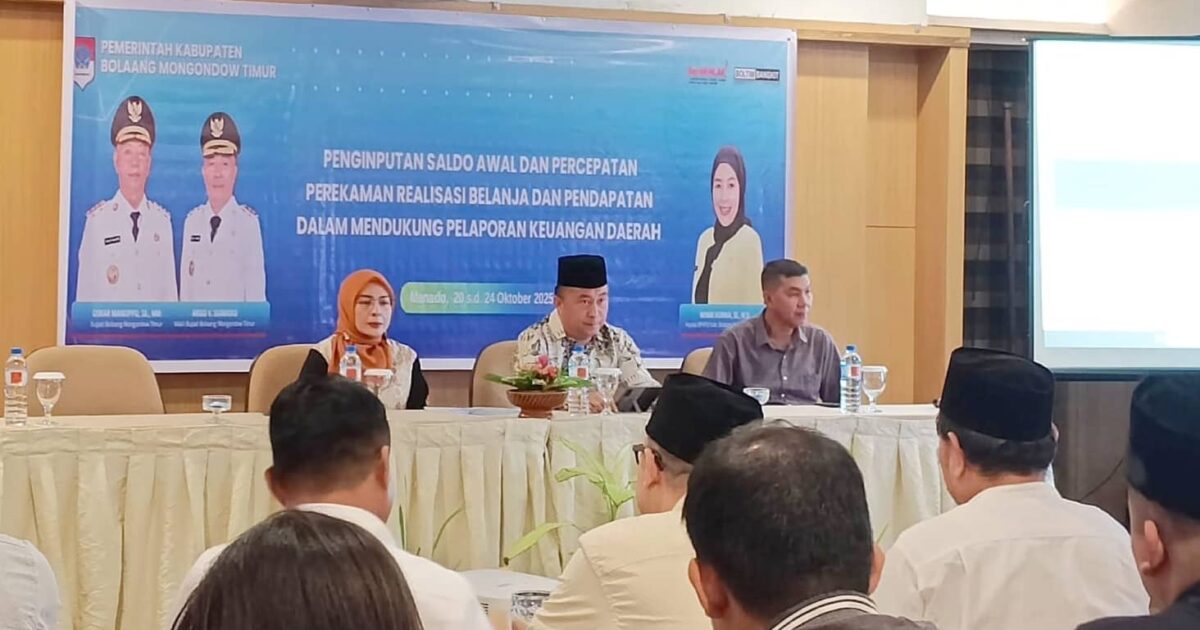 Wabup Boltim Argo Sumaiku saat menutup Bimtek Penginputan Saldo Awal dan Percepatan Realisasi Keuangan Daerah di Manado, Jumat 24 Oktober 2025.