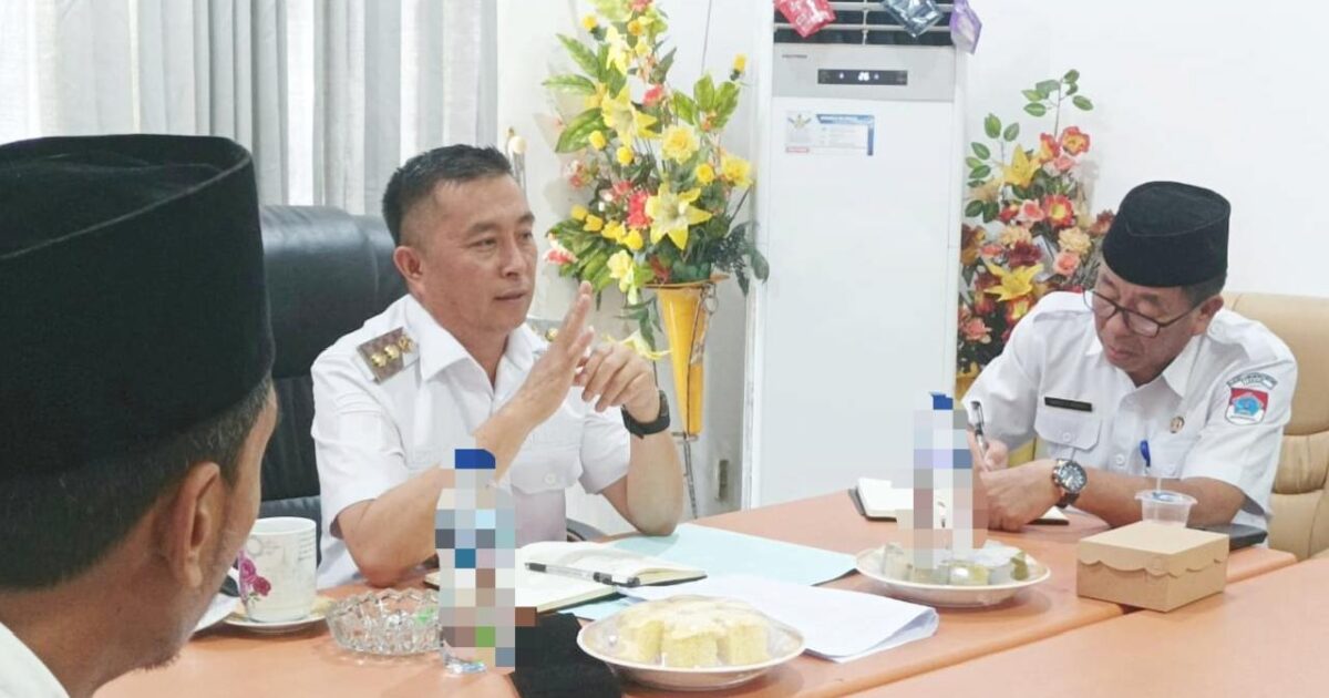 Wakil Bupati Boltim Argo Sumaiku memimpin rapat teknis Program Makan Bergizi Gratis (MBG)