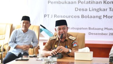 Bupati Boltim Oskar Manoppo membuka pelatihan komputer warga lingkar tambang JRBM