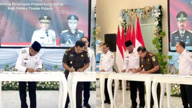 Bupati Oskar Manoppo menandatangani kerja sama dengan Kejaksaan Negeri Kotamobagu