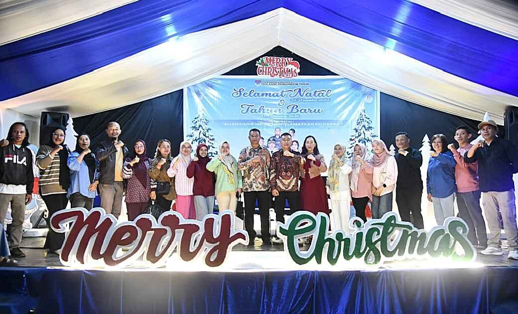 Wakil Bupati Boltim Argo Sumaiku menggelar open house Natal 2025